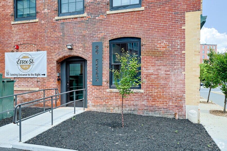 86 Essex St, Haverhill, MA à louer - Photo du bâtiment - Image 3 de 30