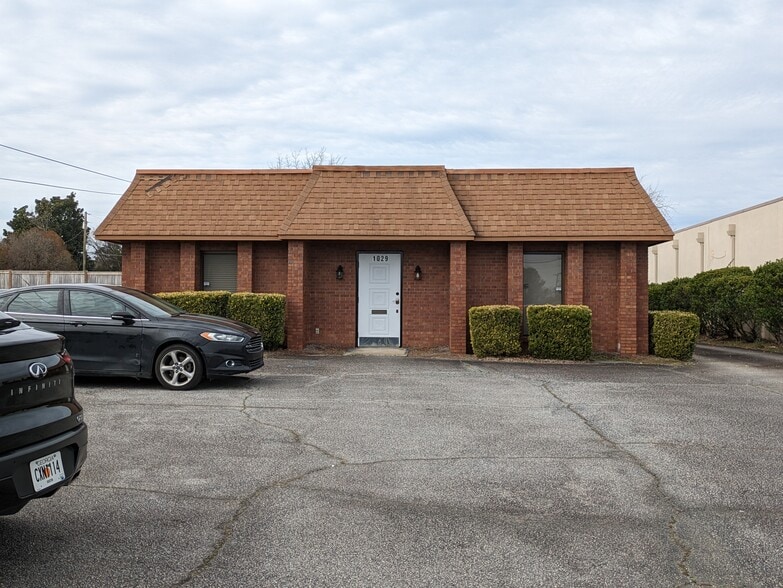 1029 N Houston Rd, Warner Robins, GA for lease - Building Photo - Image 1 of 9