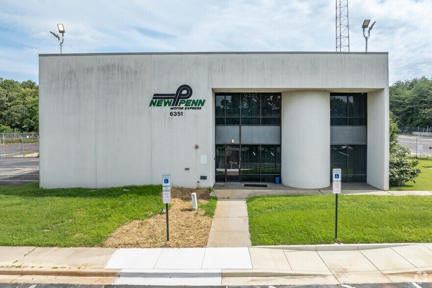 6351 S Hanover Rd, Elkridge, MD à louer - Photo du bâtiment - Image 2 de 5