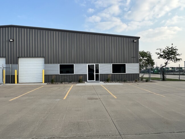 More details for 4321 W 29th Cir S, Wichita, KS - Flex for Lease