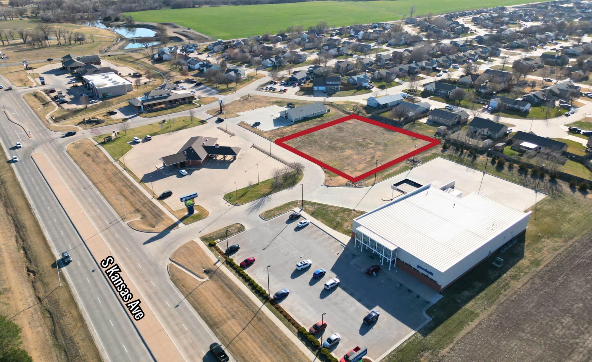00000 Sutton dr, Newton, KS à vendre Photo du bâtiment- Image 1 de 7