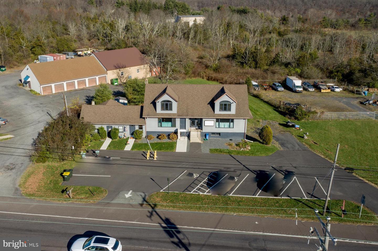 8329 Easton Rd, Ottsville, PA à vendre Photo du bâtiment- Image 1 de 1