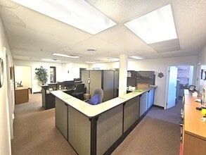 881 Allwood Rd, Clifton, NJ à louer Photo intérieure- Image 2 de 10