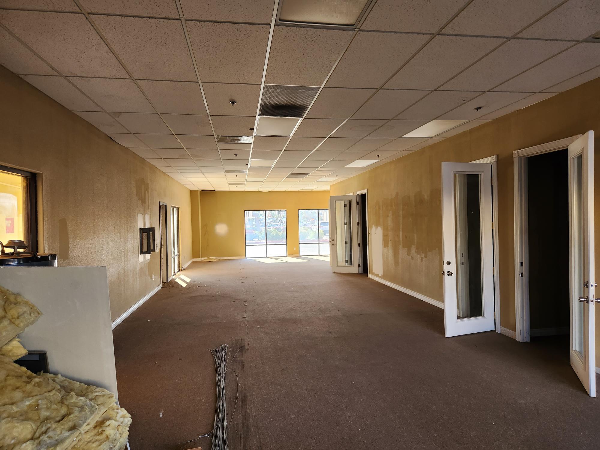 1407 Imperial Ave W, Calexico, CA for lease Interior Photo- Image 1 of 1