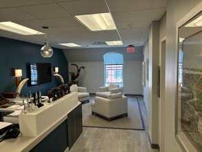 300 S Washington St, Alexandria, VA for lease Interior Photo- Image 1 of 4