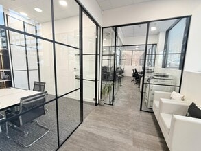 Lyon Rd, Harrow à louer Photo intérieure- Image 1 de 6