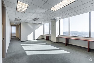 1300 SW Fifth Ave, Portland, OR à louer Photo intérieure- Image 2 de 3