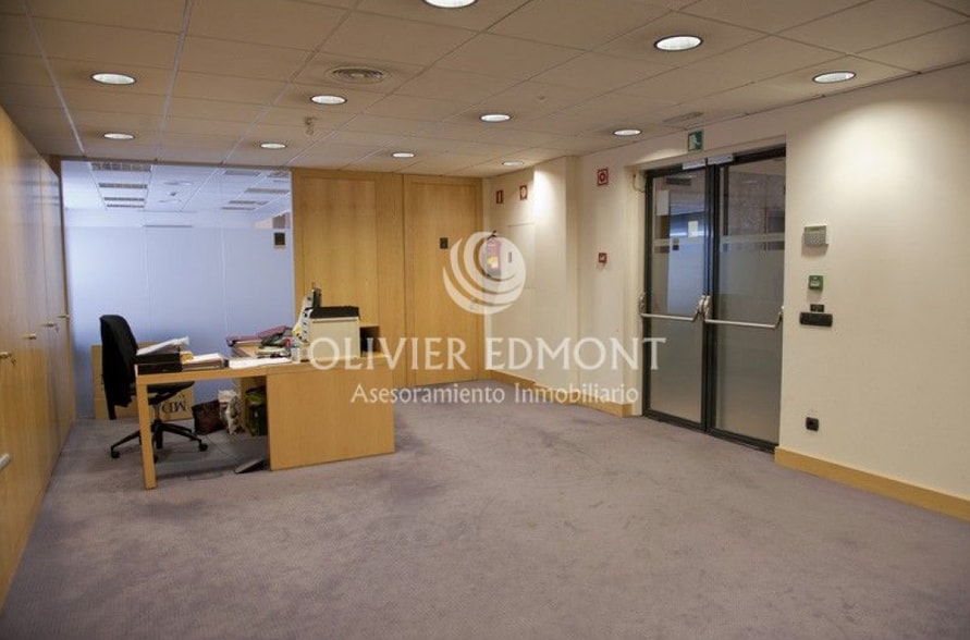 Office in Madrid, Madrid for lease - Interior Photo - Image 2 of 2