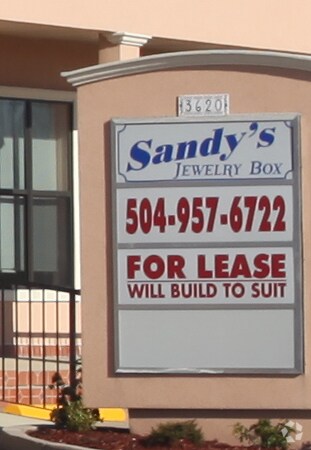 3620 De La Ronde Dr, Chalmette, LA à louer - Photo du bâtiment - Image 2 de 8