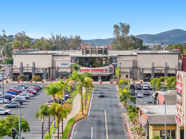310-340 W Valley Pky, Escondido, CA à louer - Photo du bâtiment - Image 3 de 8