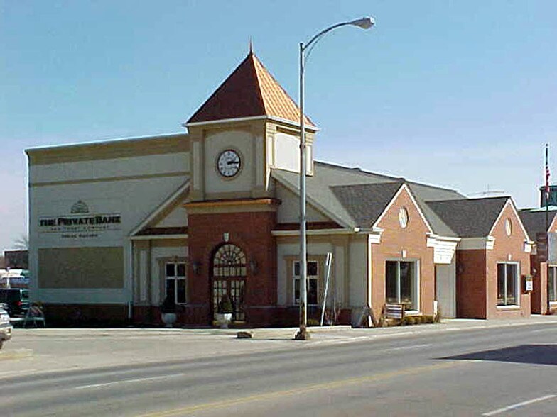 24 S 2nd St, St Charles, IL à vendre - Autre - Image 3 de 4