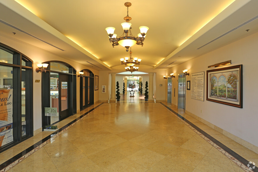 13768 Roswell Ave, Chino, CA for lease - Lobby - Image 3 of 33