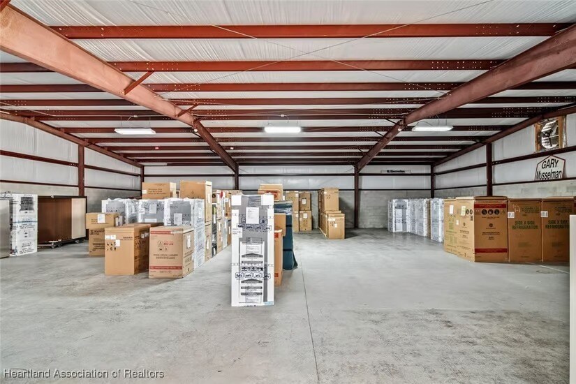 4228-4231 Commercial Dr, Sebring, FL à vendre - Photo intérieure - Image 3 de 9