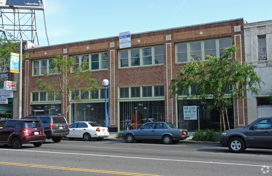 7900-7914 Santa Monica Blvd, West Hollywood, CA à louer - Photo du bâtiment - Image 3 de 43