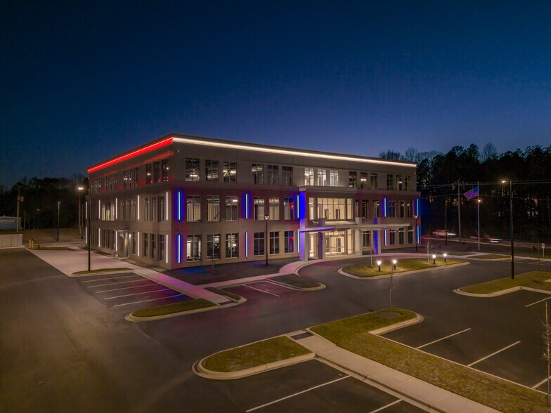 210 Beatty Dr, Belmont, NC à louer - Photo du bâtiment - Image 3 de 13