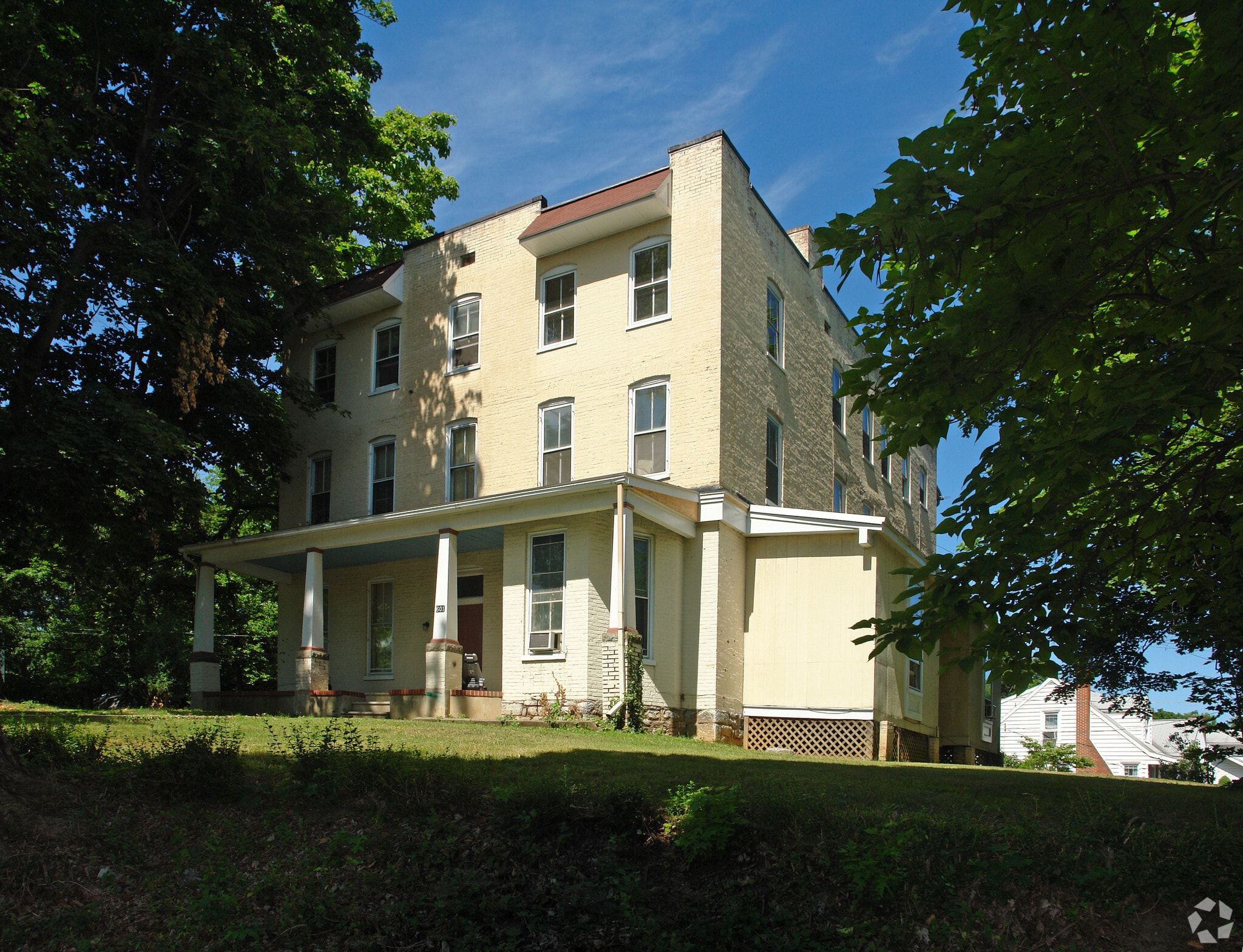 601 Highland Way, Hagerstown, MD for sale Primary Photo- Image 1 of 8