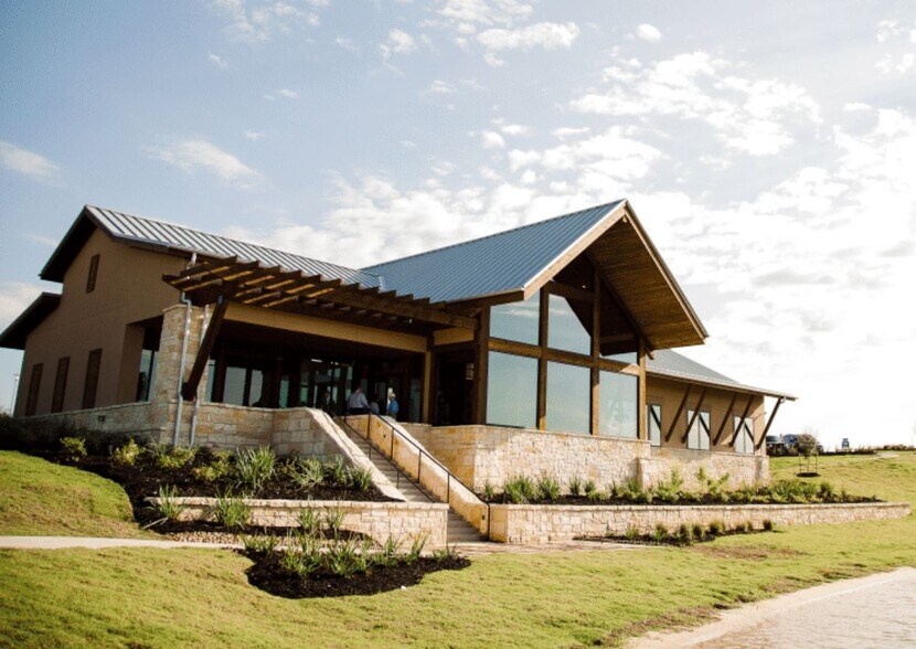 10855 Towne Lake Pky, Cypress, TX à vendre - Photo principale - Image 1 de 6