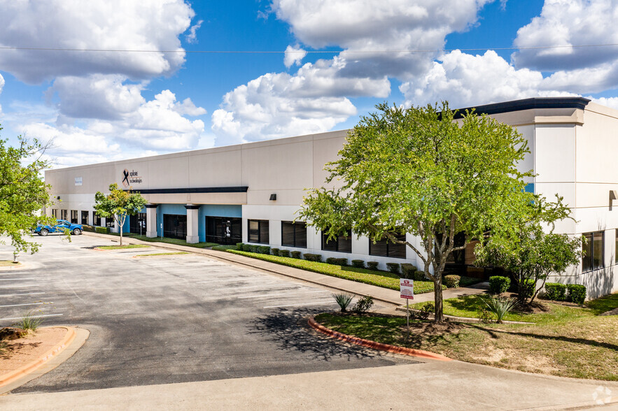 14000 Summit Dr, Austin, TX for lease - Building Photo - Image 1 of 4