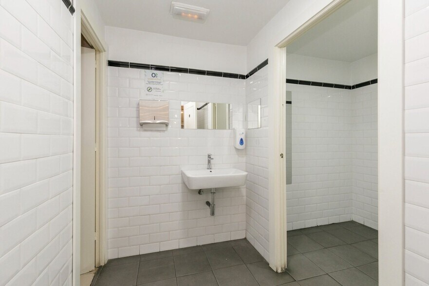 Calle Párraga, 21, Granada, Granada for sale - Interior Photo - Image 2 of 14