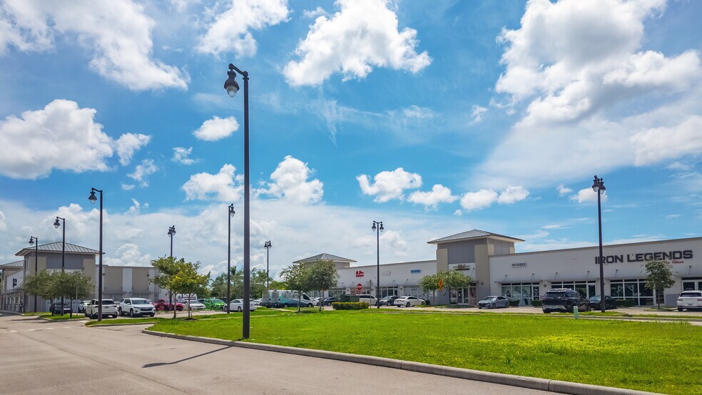 1400-1420 NE 8th St, Homestead, FL à vendre - Photo du bâtiment - Image 2 de 3