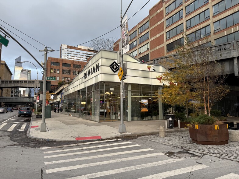 60 Tenth Ave, New York, NY for sale - Building Photo - Image 2 of 9