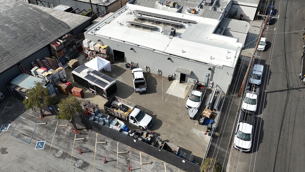 947 Washington St, San Carlos, CA à louer - Photo du bâtiment - Image 2 de 9