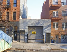 275 S 2nd St, Brooklyn, NY for lease Interior Photo- Image 1 of 2