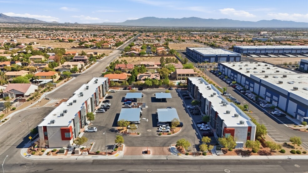 7336 W Post Rd, Las Vegas, NV for lease - Building Photo - Image 3 of 19