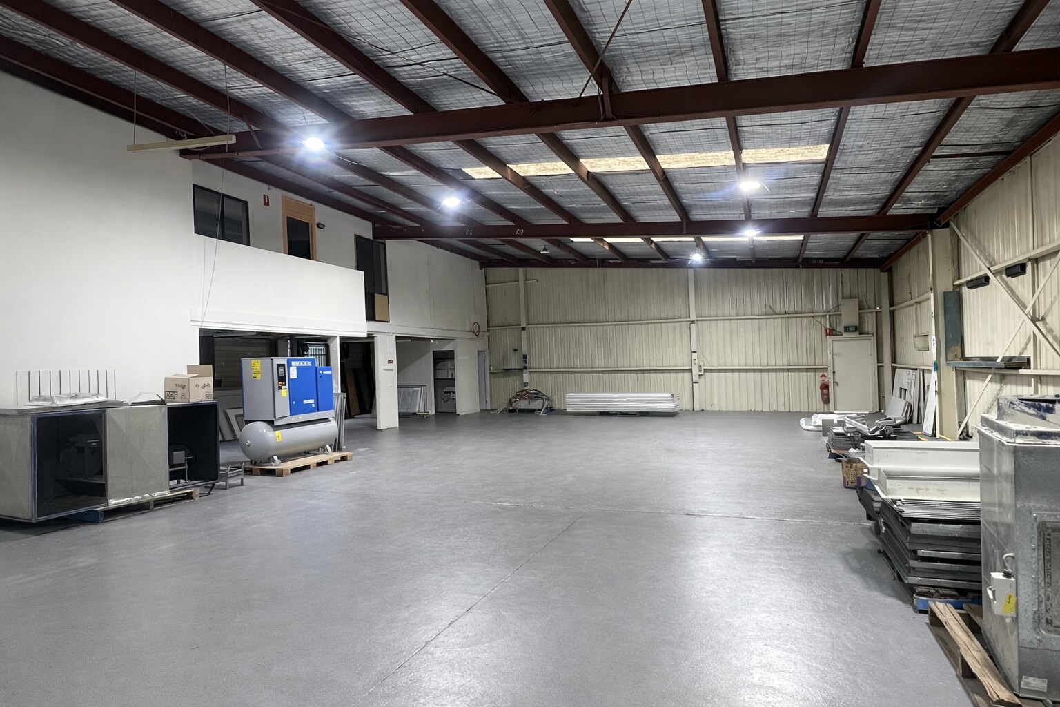 67-71 Russell St, Werribee for lease Interior Photo- Image 1 of 4