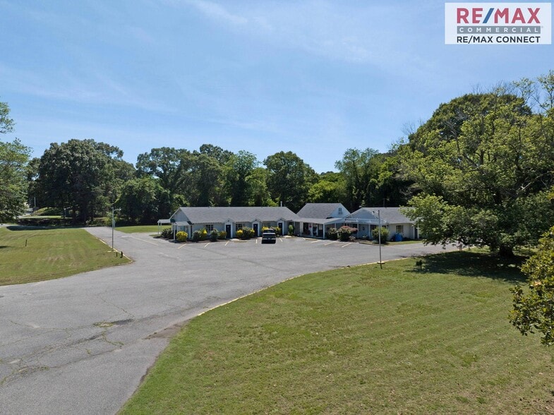 1408 George Washington Mem Hwy, Gloucester Point, VA for sale - Building Photo - Image 2 of 10