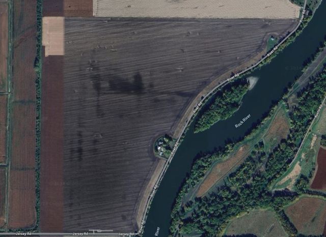 2761 River Rd, Erie, IL for sale - Aerial - Image 2 of 4