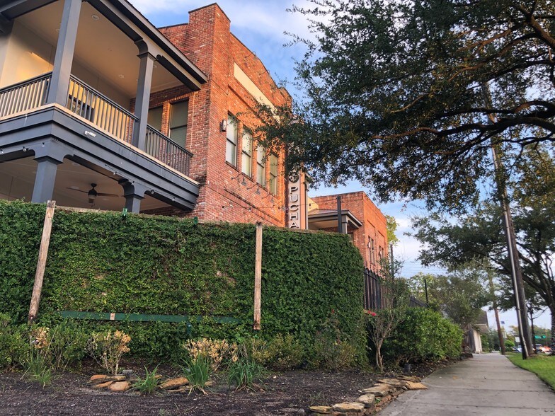 1001 Studewood St, Houston, TX à louer - Photo du bâtiment - Image 3 de 5