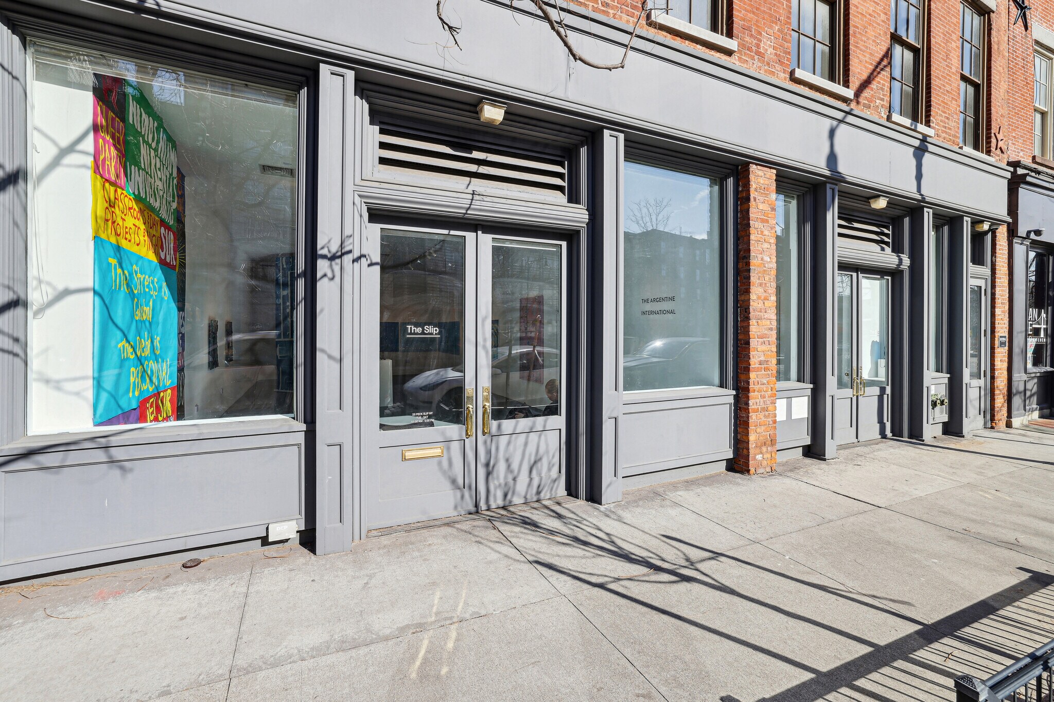 25-27 Peck Slip, New York, NY à louer Photo du bâtiment- Image 1 de 11