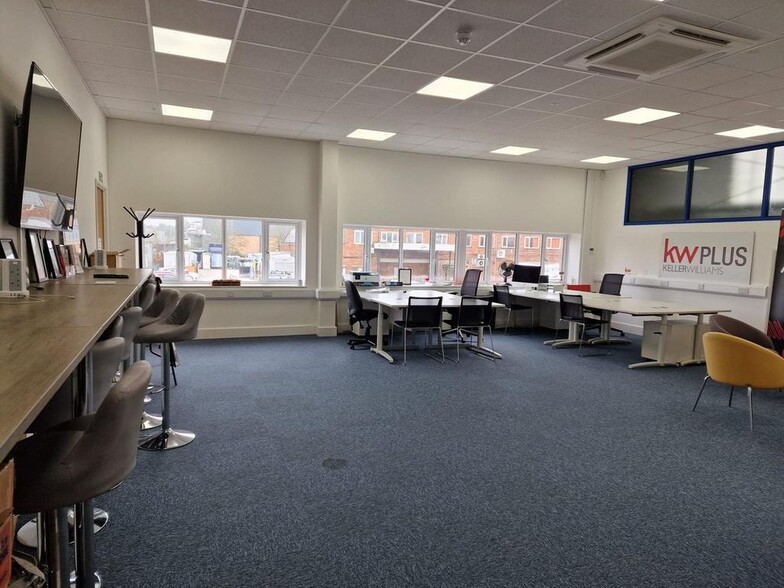 31-31A Robjohns Rd, Chelmsford for lease - Building Photo - Image 1 of 4