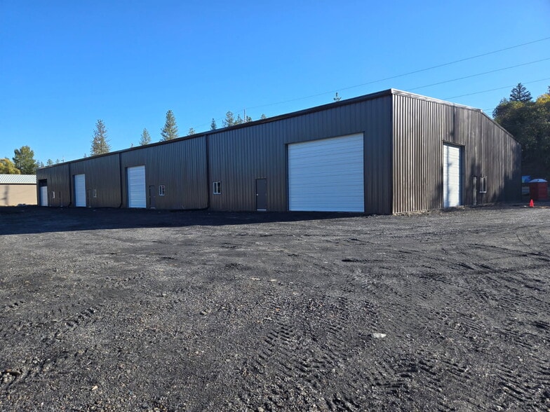 954 Ort Ln, Merlin, OR for lease - Primary Photo - Image 1 of 10