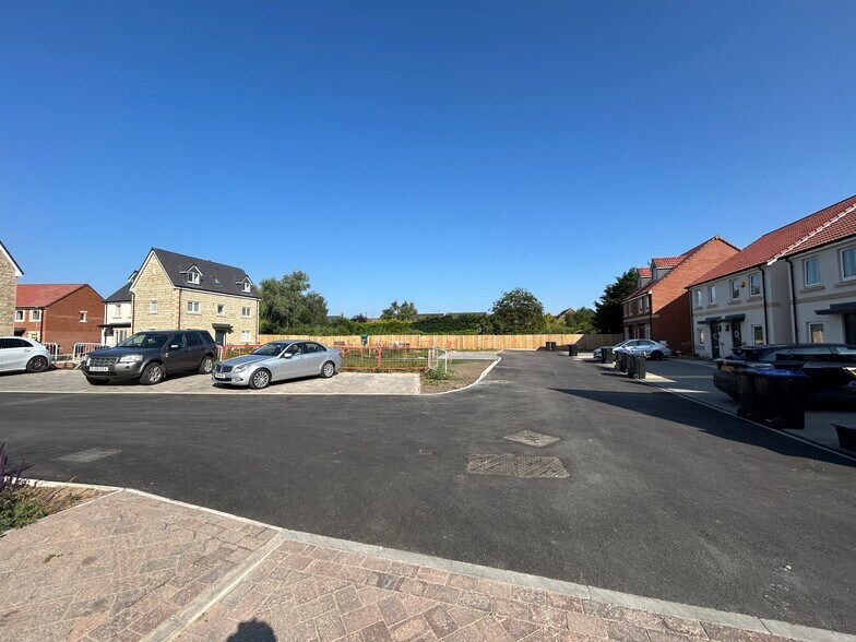 22 Roman Pl, Westbury à vendre - Photo du bâtiment - Image 3 de 3