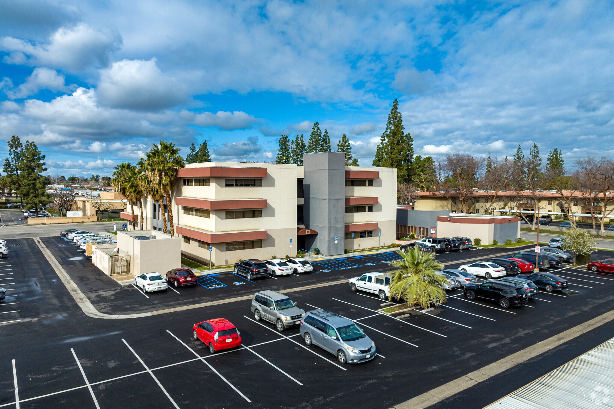 3550 Q St, Bakersfield, CA for lease Primary Photo- Image 1 of 23