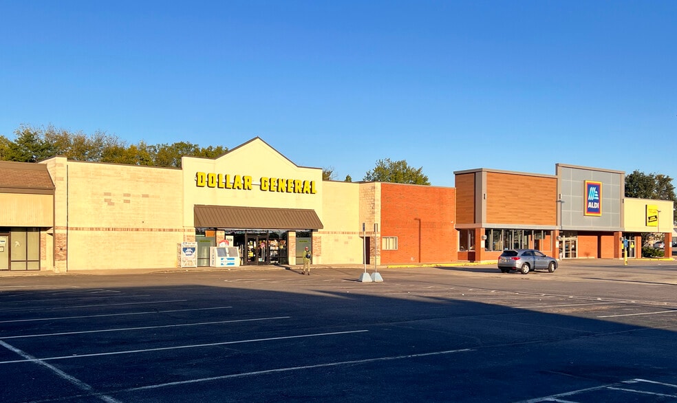 8320-8404 Michigan Rd, Indianapolis, IN à louer - Photo du bâtiment - Image 3 de 4