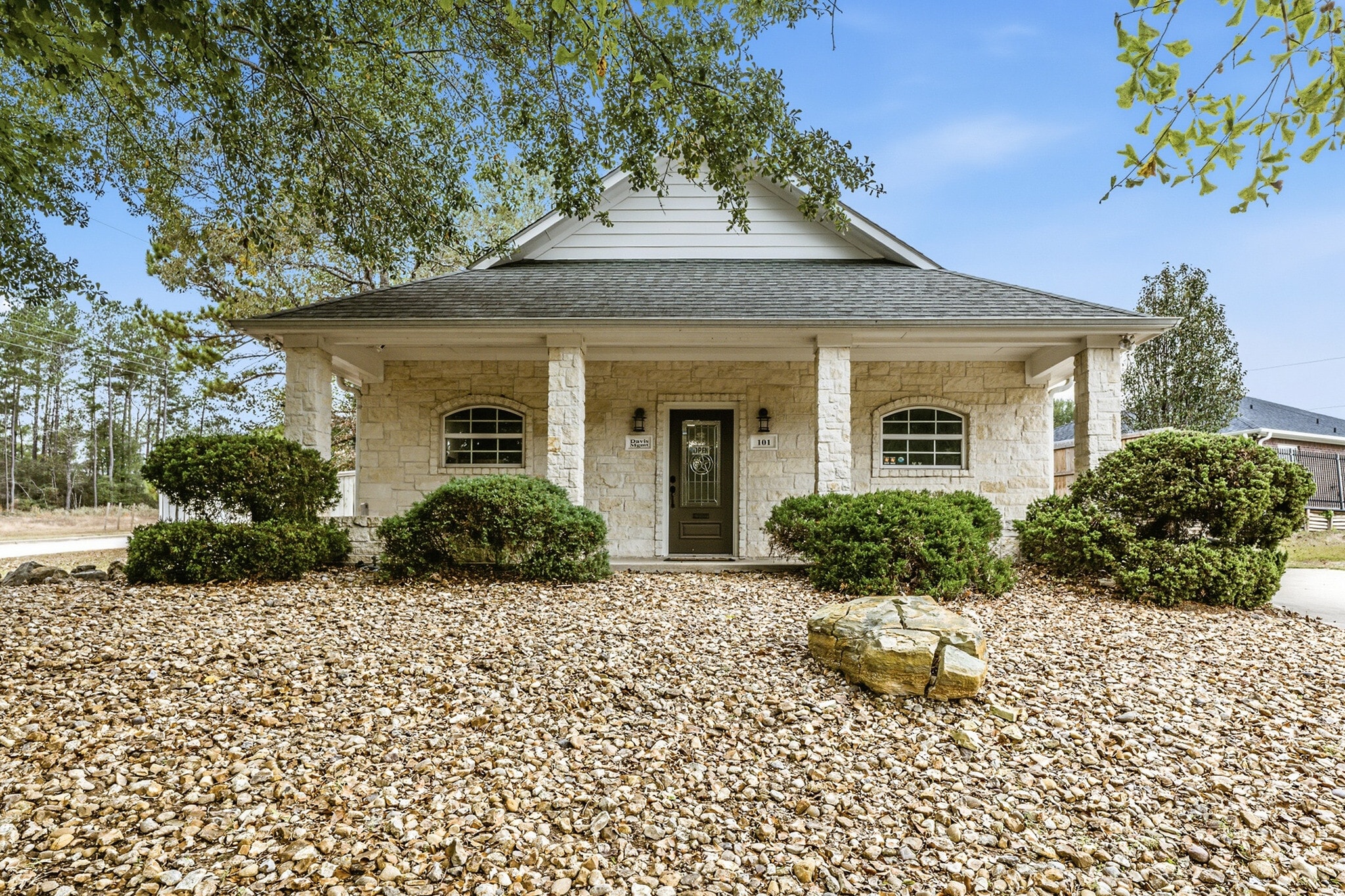 101 Hidden Valley Cir, Huntsville, TX for sale Primary Photo- Image 1 of 37