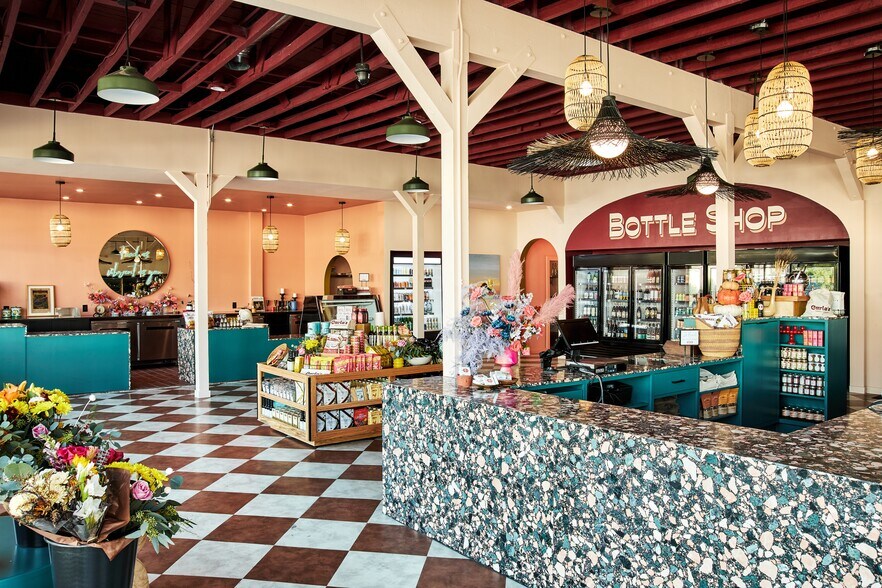 224-228 N Avenue 50, Los Angeles, CA à louer - Photo du bâtiment - Image 2 de 12