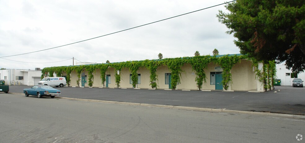 208-218 Via El Centro, Oceanside, CA à louer - Photo du bâtiment - Image 2 de 4