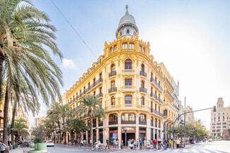 Plus de détails pour Carrer de les Barques, 2, València - Coworking à louer