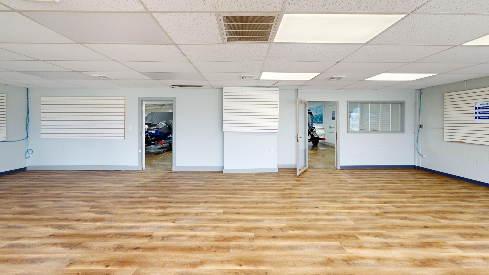 5776-5778 E Grand River Ave, Howell, MI à louer Photo intérieure- Image 1 de 12