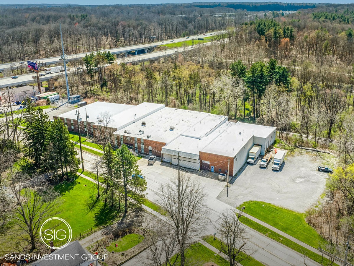 560 Solon Rd, Bedford Heights, OH for sale Building Photo- Image 1 of 6