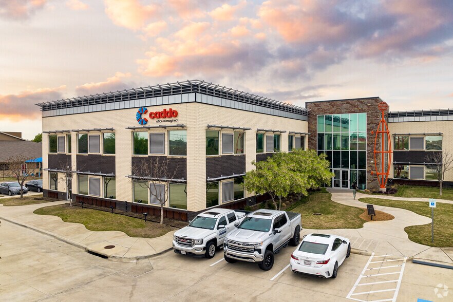 2770 W Main St, Frisco, TX à louer - Photo du bâtiment - Image 1 de 81