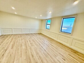 422 E Main St, Norman, OK for lease Interior Photo- Image 1 of 3
