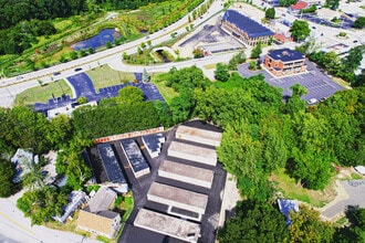 111 Meadow St, Warwick, RI - Aerial  map view