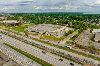 17400 Rte Transcanadienne, Kirkland, QC - AERIAL  map view