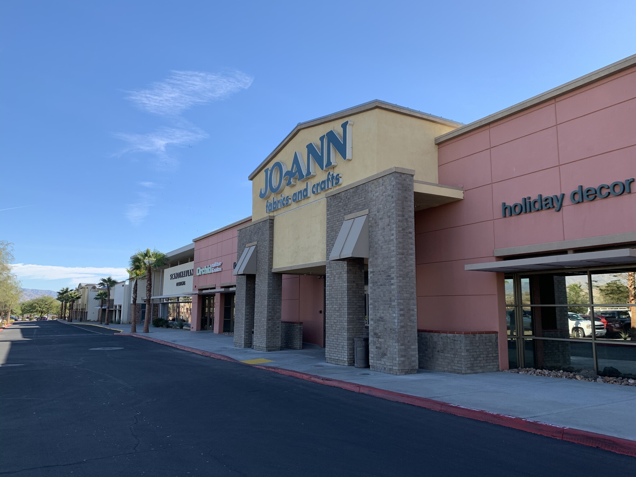 Monterey Dr, Rancho Mirage, CA for lease Building Photo- Image 1 of 6