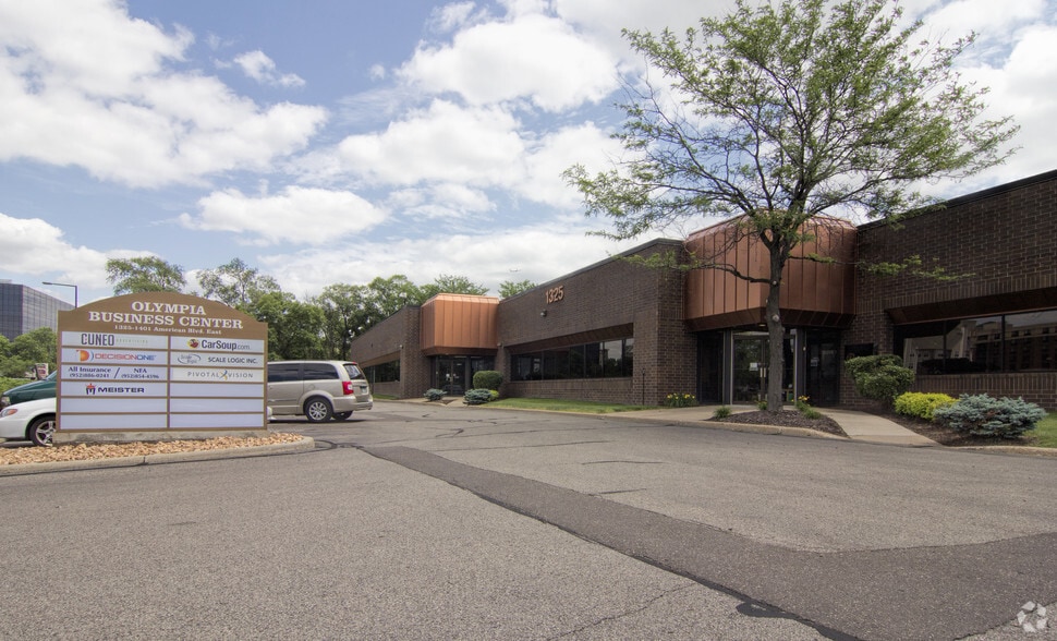 1325 American Blvd E, Bloomington, MN for lease - Primary Photo - Image 1 of 24